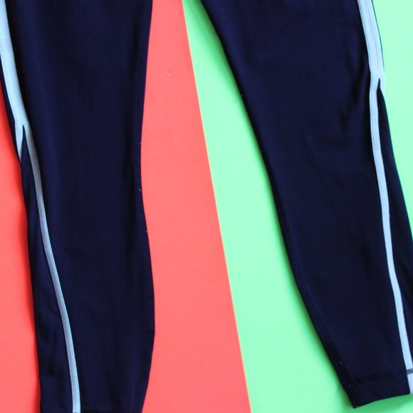 LULULEMON Yoga Leggings Size 8 Neon Green - Picture 3 of 12